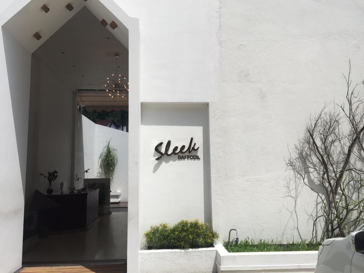 Sleek Hotel Kegalle Luaran gambar
