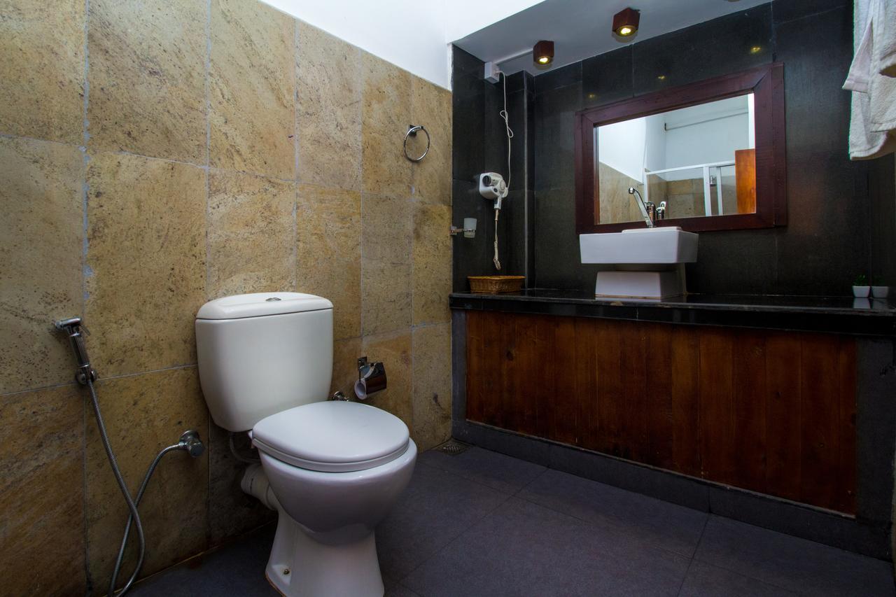 Sleek Hotel Kegalle Luaran gambar