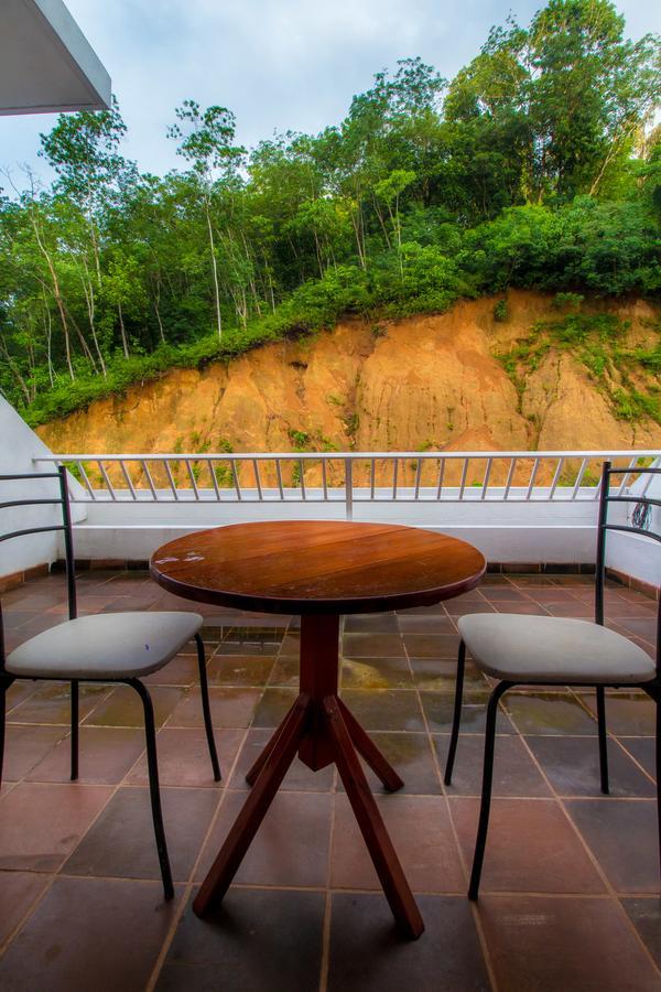 Sleek Hotel Kegalle Luaran gambar